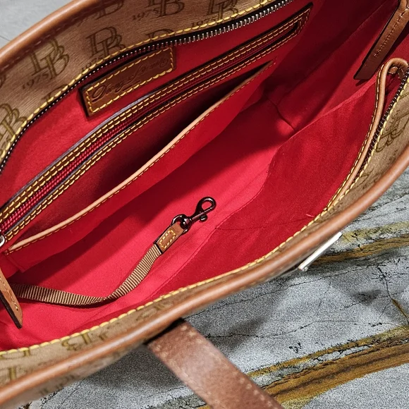 Dooney & Bourke DB 1975 Monogram Tote Bag – Tan/Brown -Like New! - Picture 11 of 16